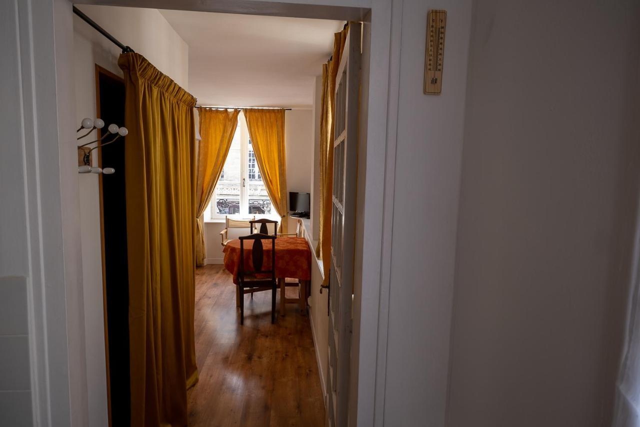 Appartement Place Des Cordeliers Ντινάν Εξωτερικό φωτογραφία